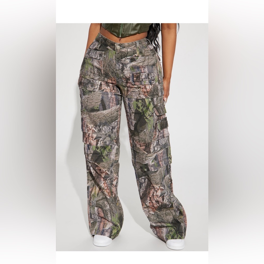 Fashion Nova Camouflage Cargo Jeans - Picture 2 of 7